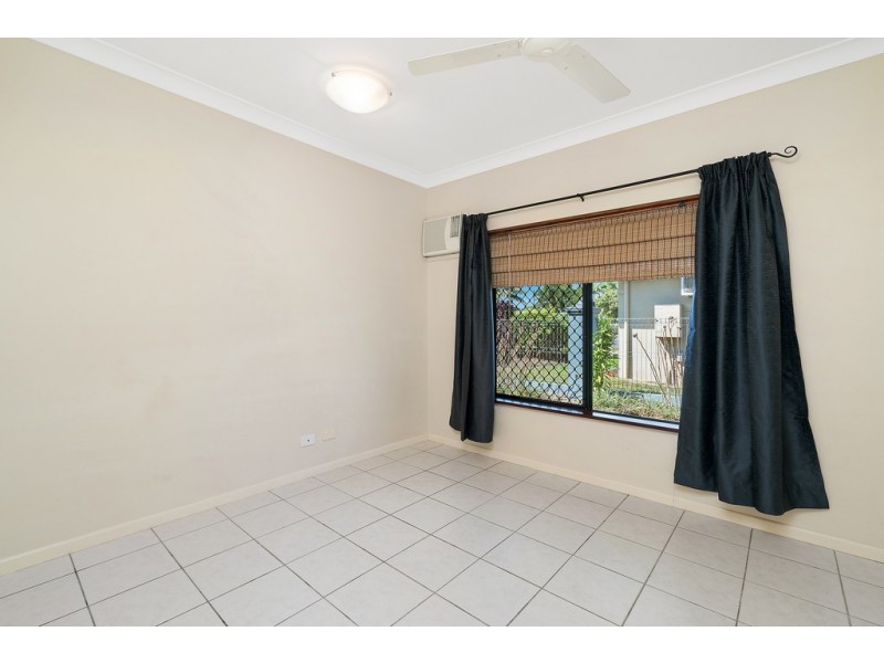 4 Picnic Street, White Rock QLD 4868