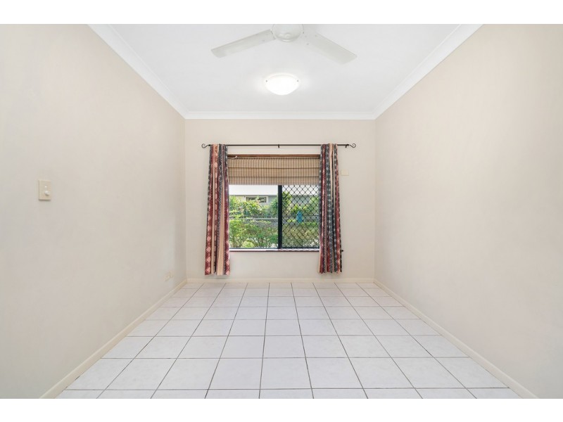 4 Picnic Street, White Rock QLD 4868