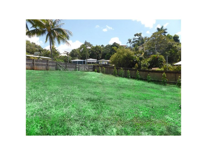 4 Atherton Street, Whitfield QLD 4870