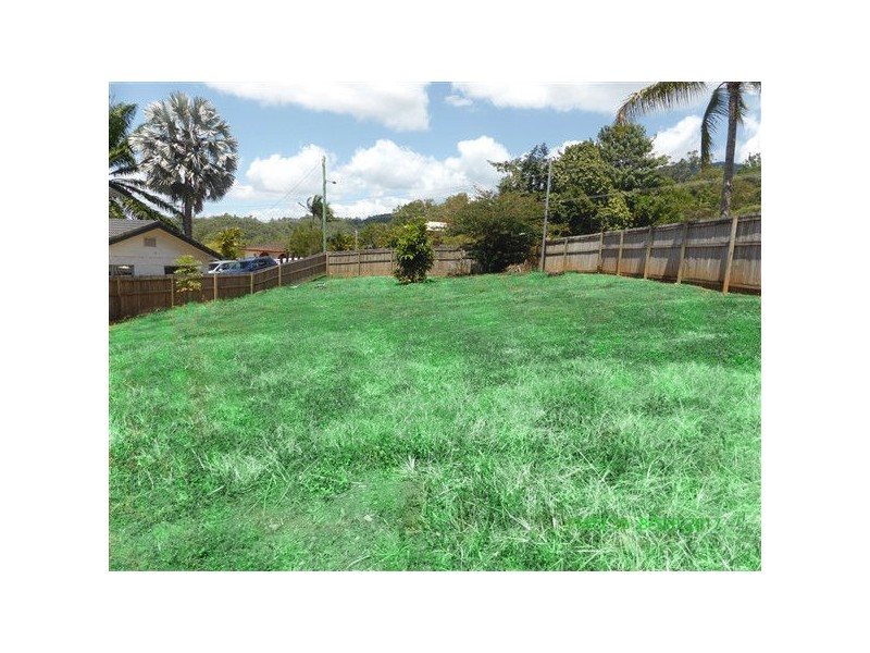 4 Atherton Street, Whitfield QLD 4870