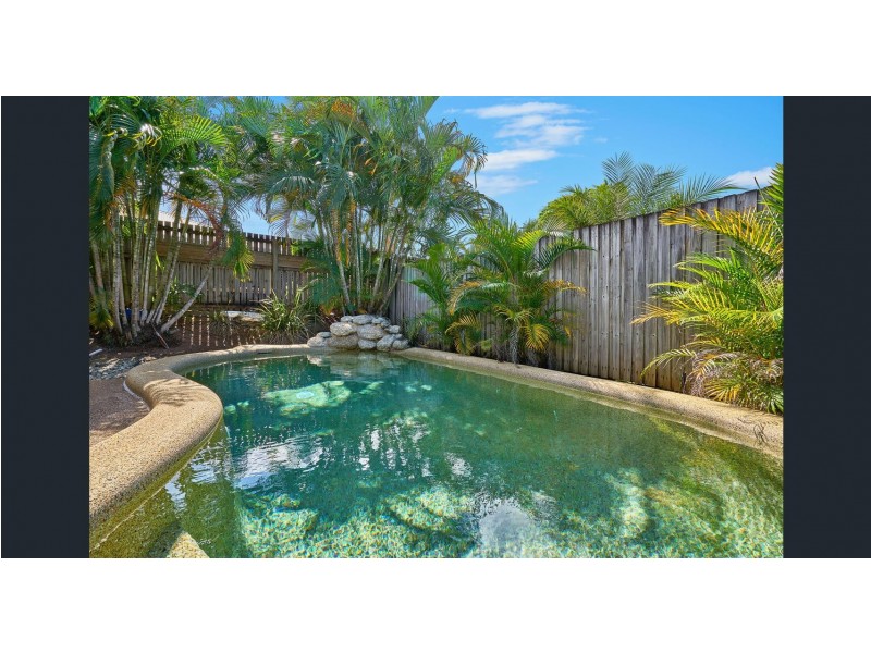 Bentley Park QLD 4869