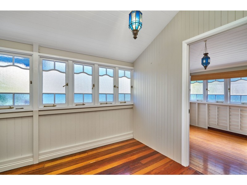 7 Thomas Street, Cairns North QLD 4870