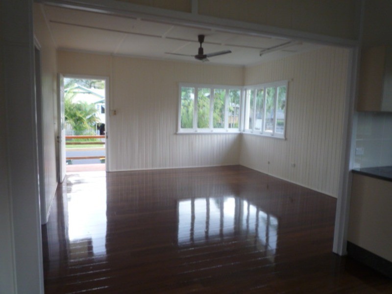 80 Hayward Street, Mooroobool QLD 4870