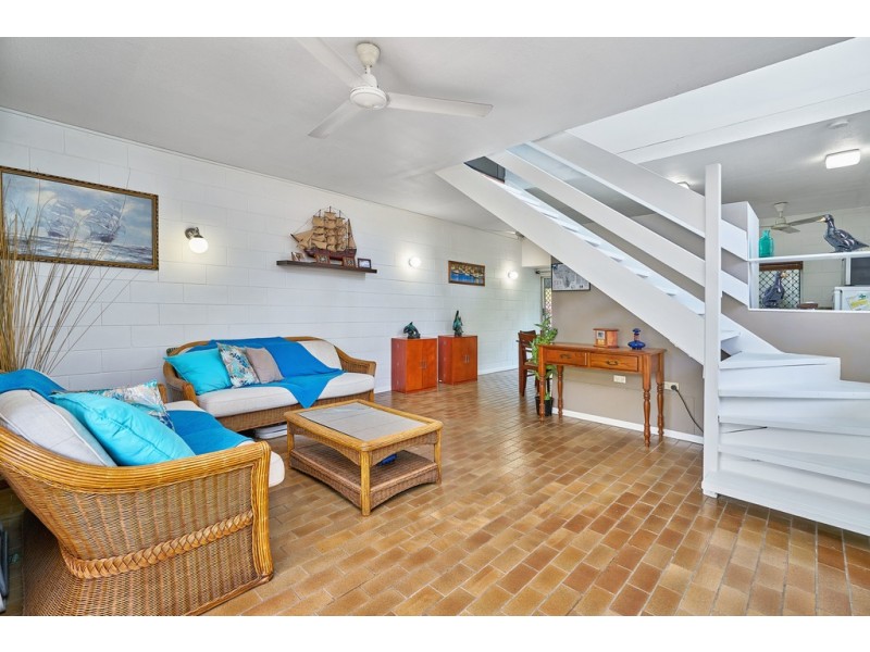 12/11-13 Pioneer Street, Manoora QLD 4870