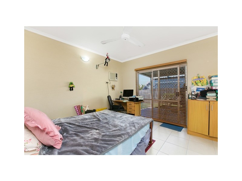 6 Milford Close, Kanimbla QLD 4870