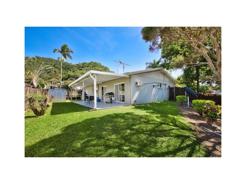 6 Milford Close, Kanimbla QLD 4870