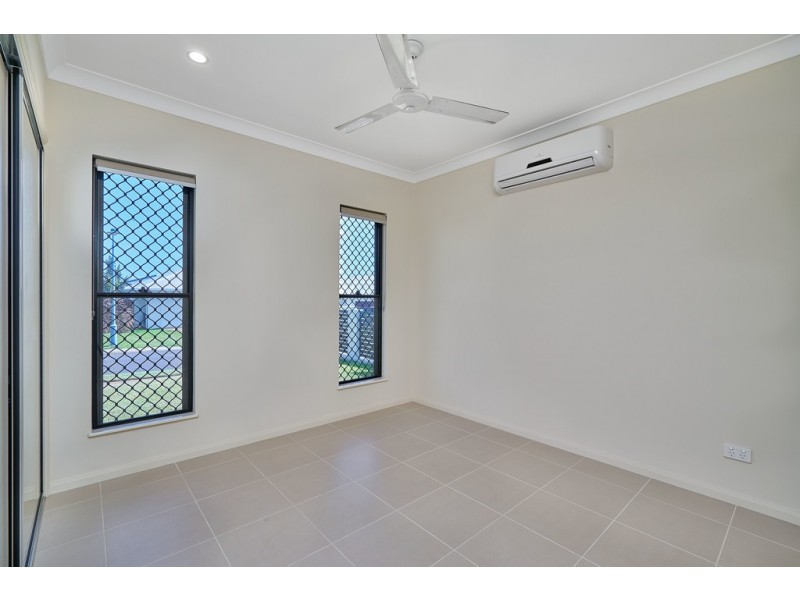 59 Springbrook Avenue, Redlynch QLD 4870