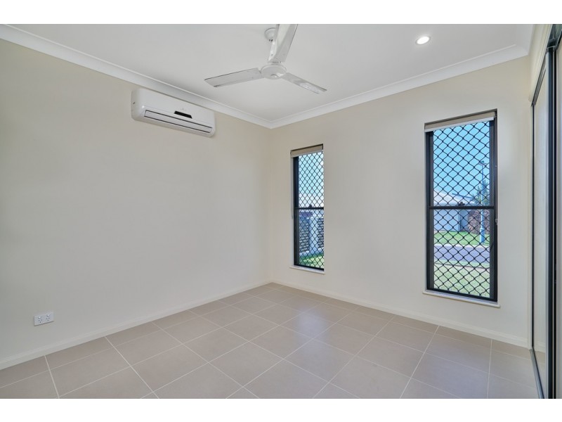 59 Springbrook Avenue, Redlynch QLD 4870