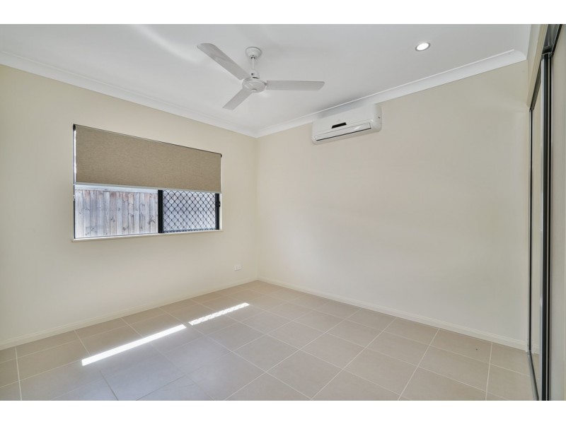 59 Springbrook Avenue, Redlynch QLD 4870