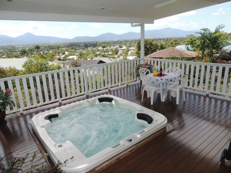 36 Guthrie Place, Bentley Park QLD 4869