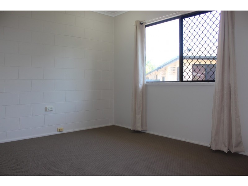 6/7 Rigg Street, Woree QLD 4868