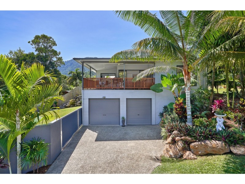 12 Ben Bolt Close, Redlynch QLD 4870