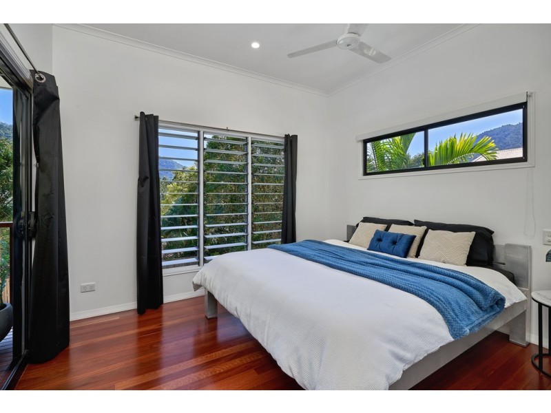 12 Ben Bolt Close, Redlynch QLD 4870