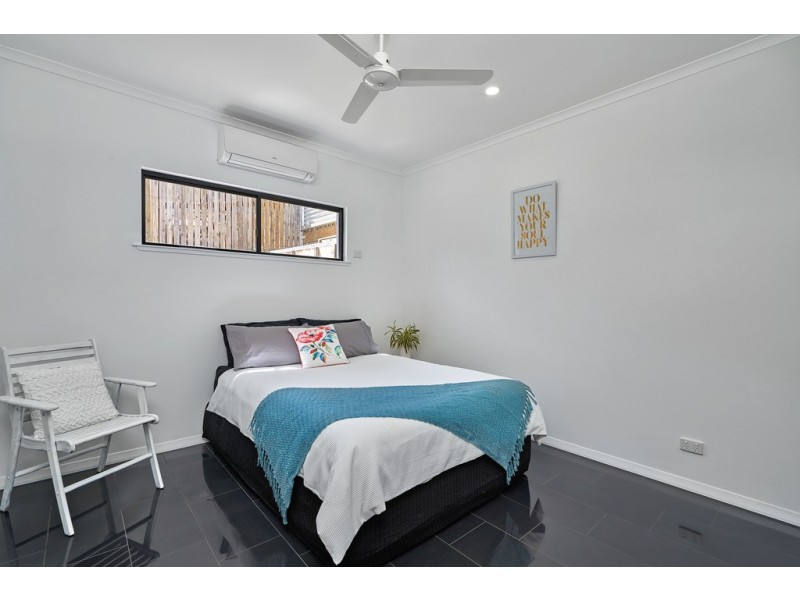 12 Ben Bolt Close, Redlynch QLD 4870