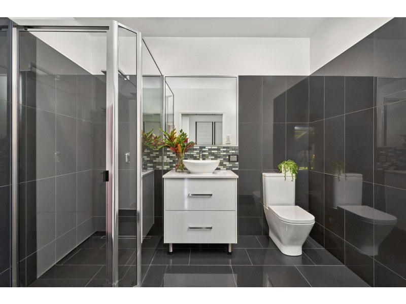 12 Ben Bolt Close, Redlynch QLD 4870