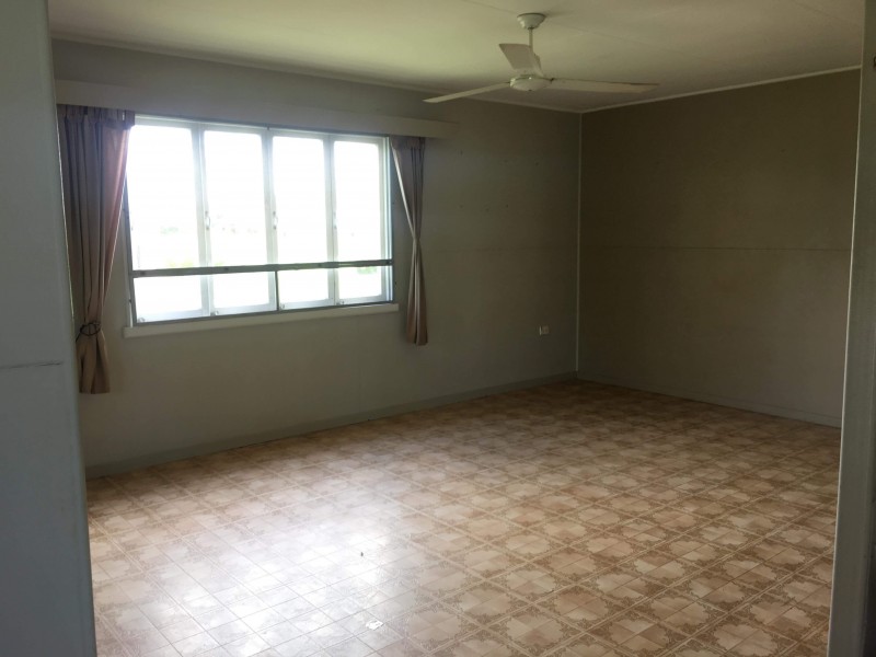 30 Stewart Street, Mareeba QLD 4880