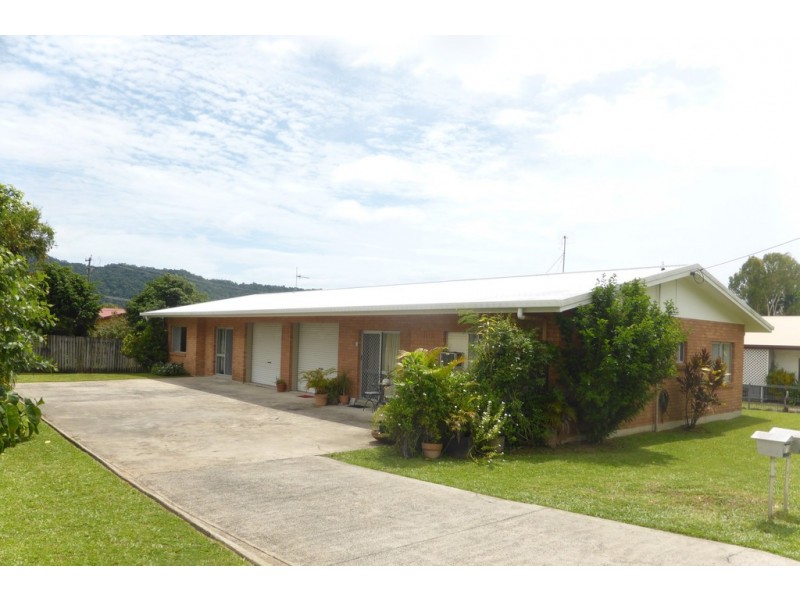 Whitfield QLD 4870