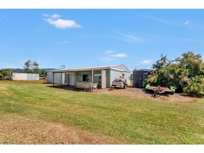 732 Old Palmerston Highway, Beatrice QLD 4886