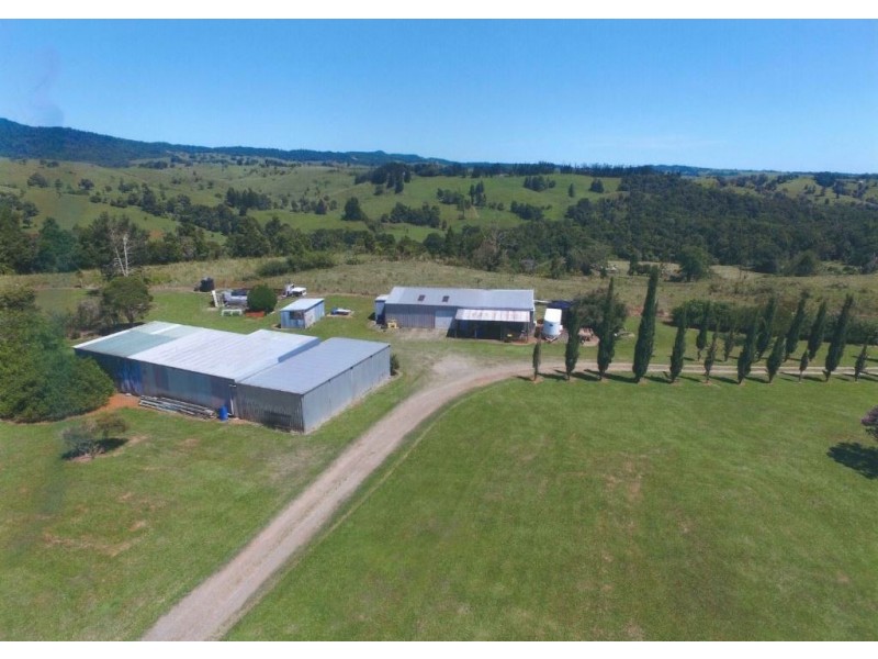 732 Old Palmerston Highway, Beatrice QLD 4886