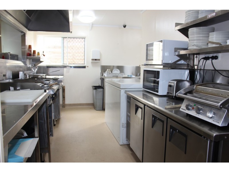 19 Main Street, Millaa Millaa QLD 4886