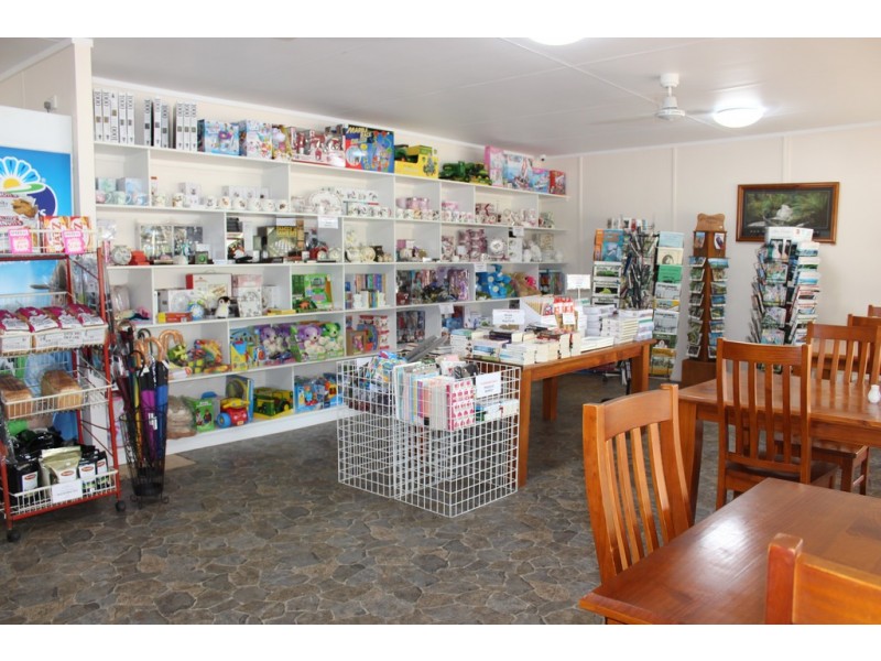 19 Main Street, Millaa Millaa QLD 4886