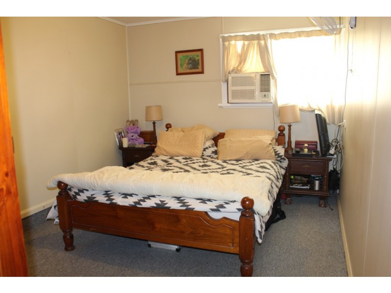 19 Main Street, Millaa Millaa QLD 4886