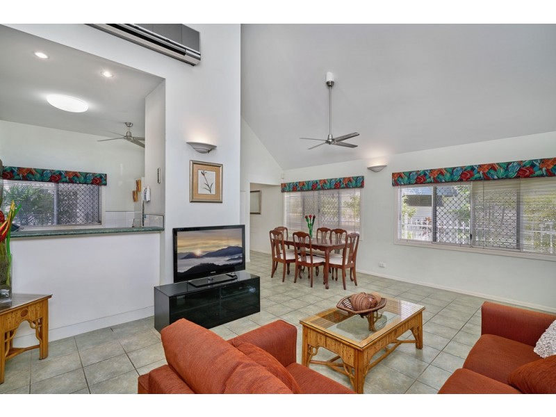 219 Lake Street, Cairns North QLD 4870