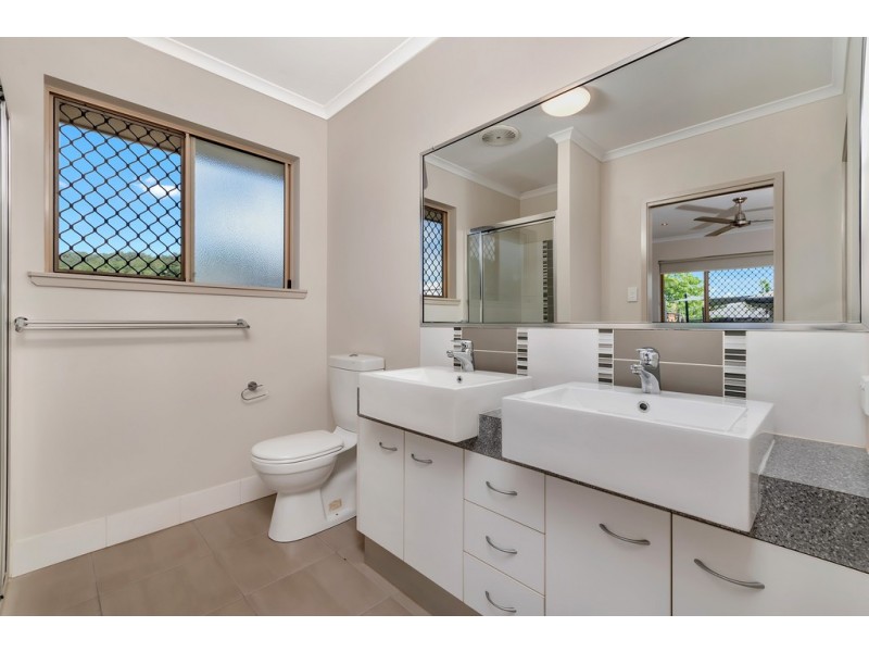 10 Mallory Close, Edmonton QLD 4869