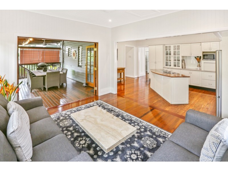 317 Lake Street, Cairns North QLD 4870