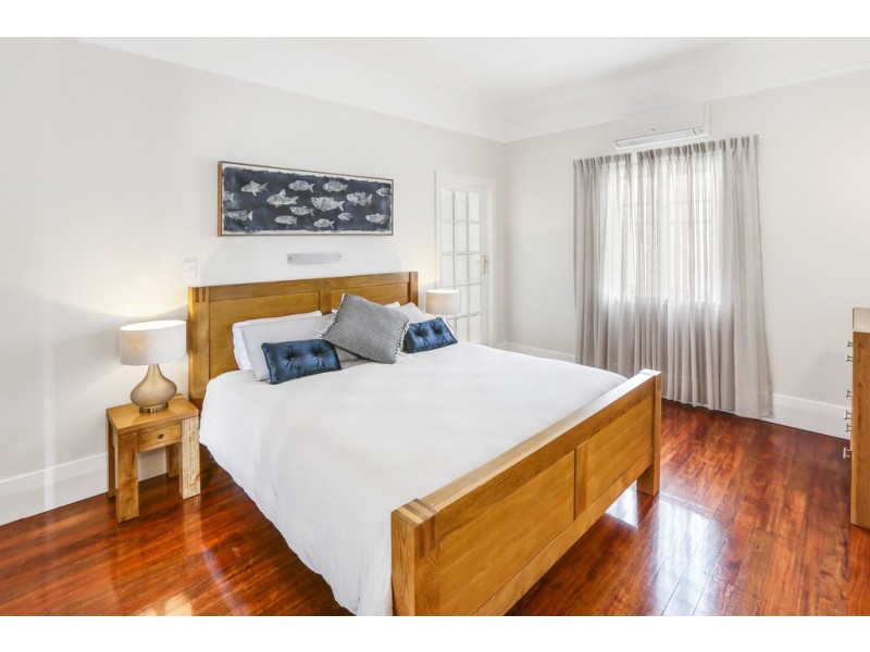 317 Lake Street, Cairns North QLD 4870