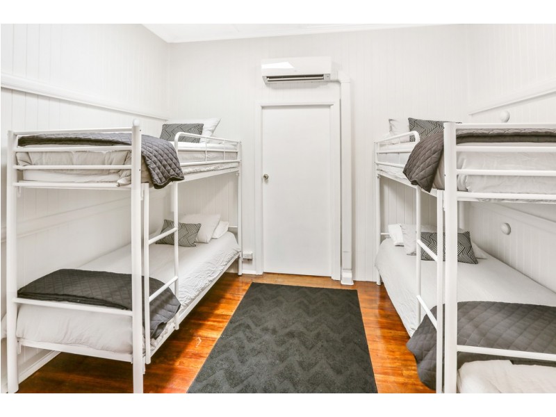 317 Lake Street, Cairns North QLD 4870