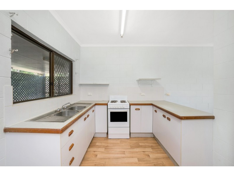 11 Wesel Street, Bentley Park QLD 4869