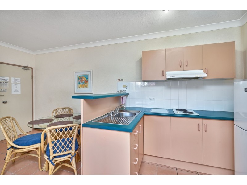 4/184 McLeod Street, Cairns North QLD 4870