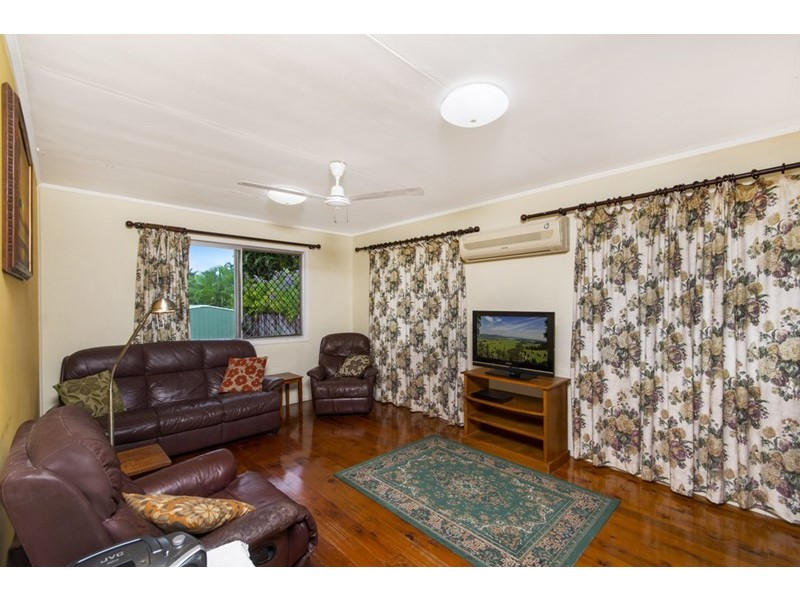 Manoora QLD 4870