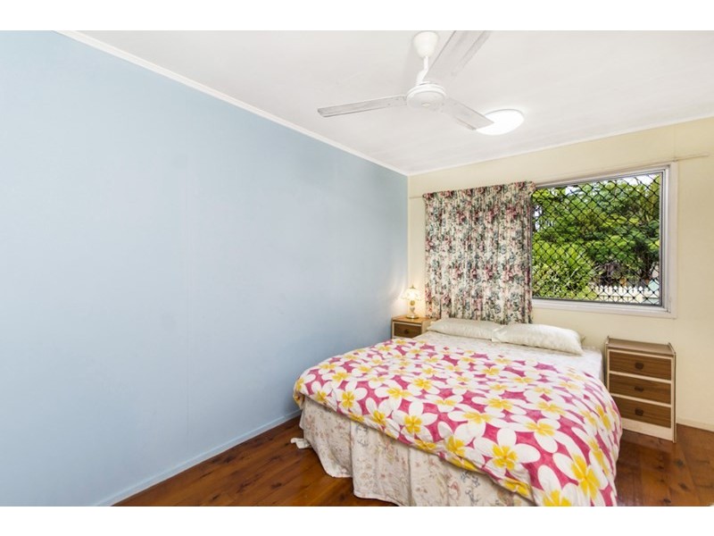 Manoora QLD 4870