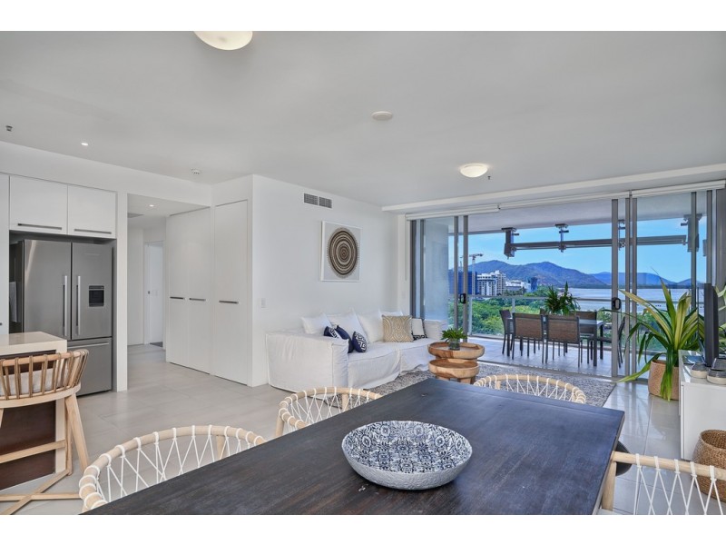 77/1 Marlin Parade, Cairns City QLD 4870