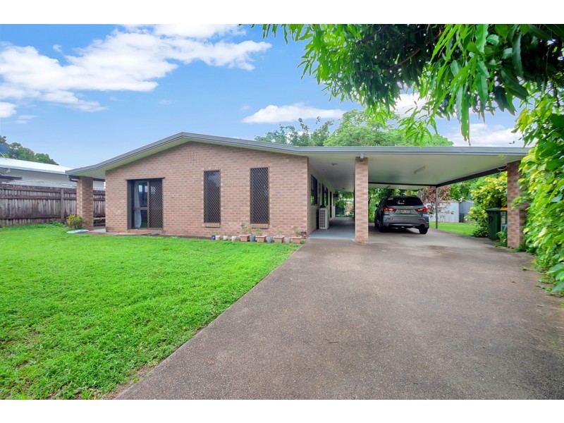 17 Paluma Street, Mount Sheridan QLD 4868