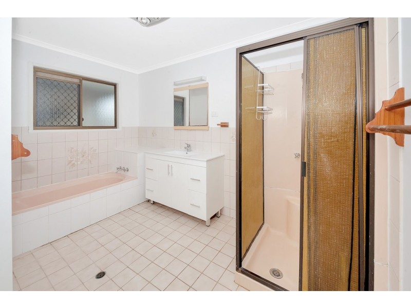 17 Paluma Street, Mount Sheridan QLD 4868