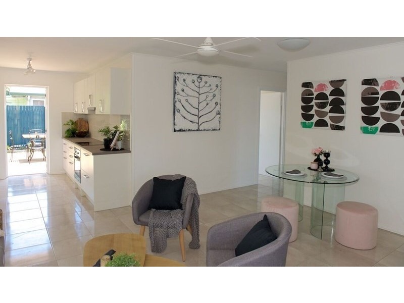 Westcourt QLD 4870