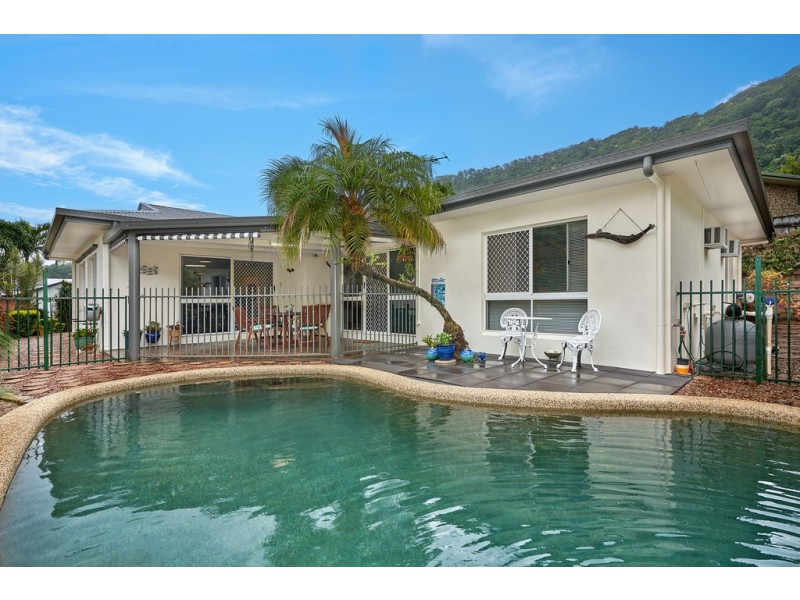 38 Summer Hill Drive, Mooroobool QLD 4870