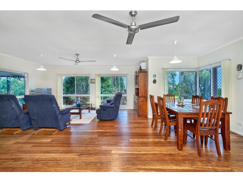 38 Summer Hill Drive, Mooroobool QLD 4870