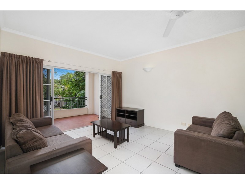 28/327 Lake Street, Cairns North QLD 4870