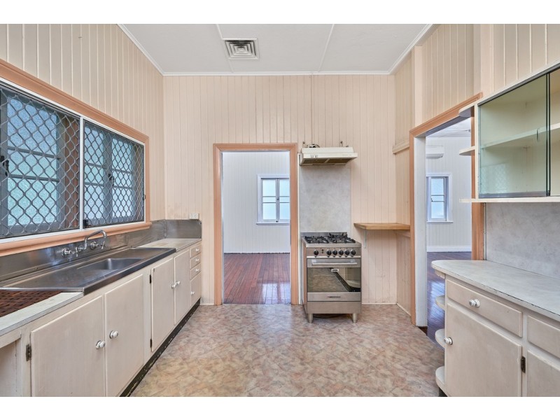 65 Charles Street, Parramatta Park QLD 4870