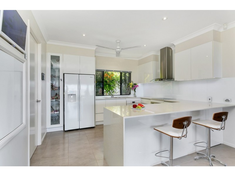 11 Rosemont Court, Mooroobool QLD 4870