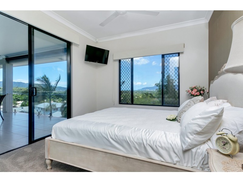 11 Rosemont Court, Mooroobool QLD 4870