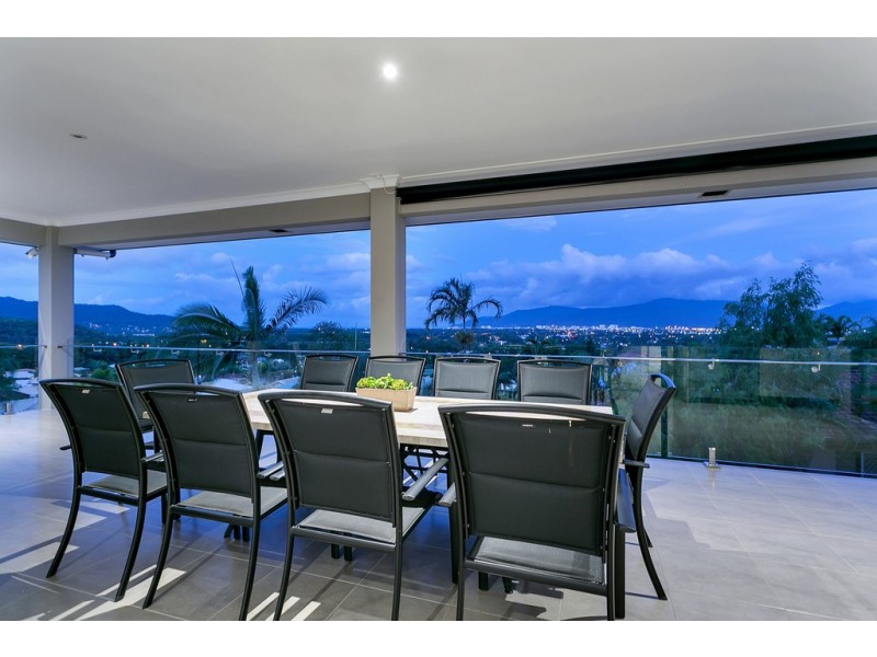 11 Rosemont Court, Mooroobool QLD 4870
