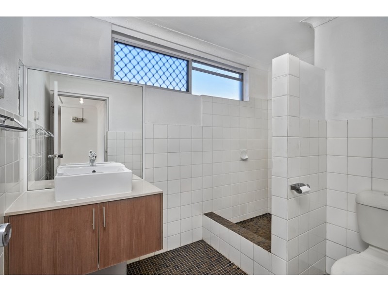 3/282 Lake Street, Cairns North QLD 4870