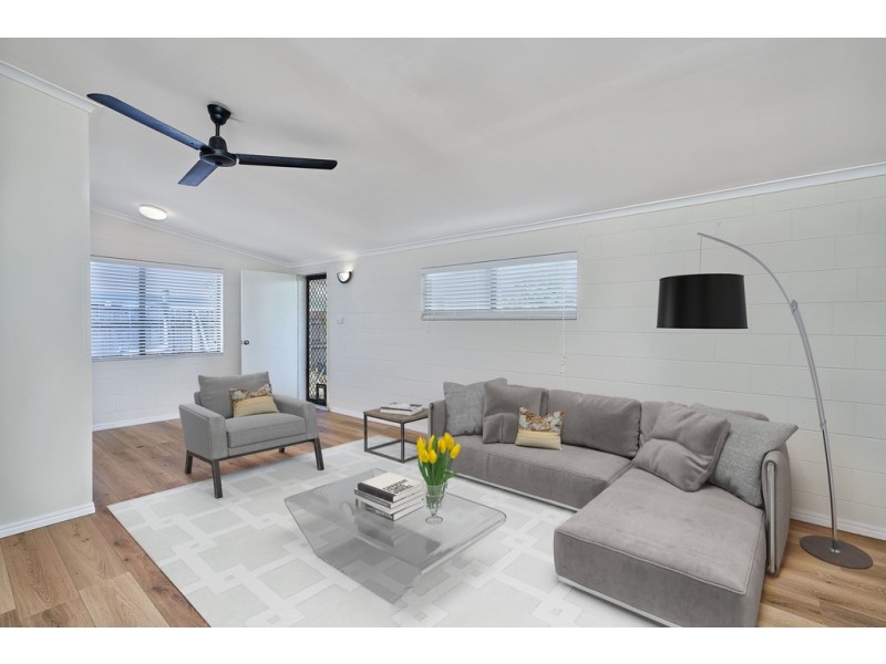 99 Upper Richardson Street, Whitfield QLD 4870