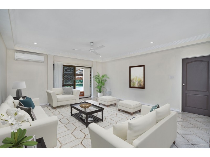 99 Upper Richardson Street, Whitfield QLD 4870