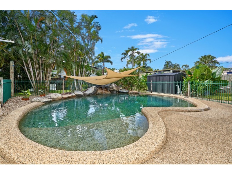 6 Cayley Street, Trinity Beach QLD 4879